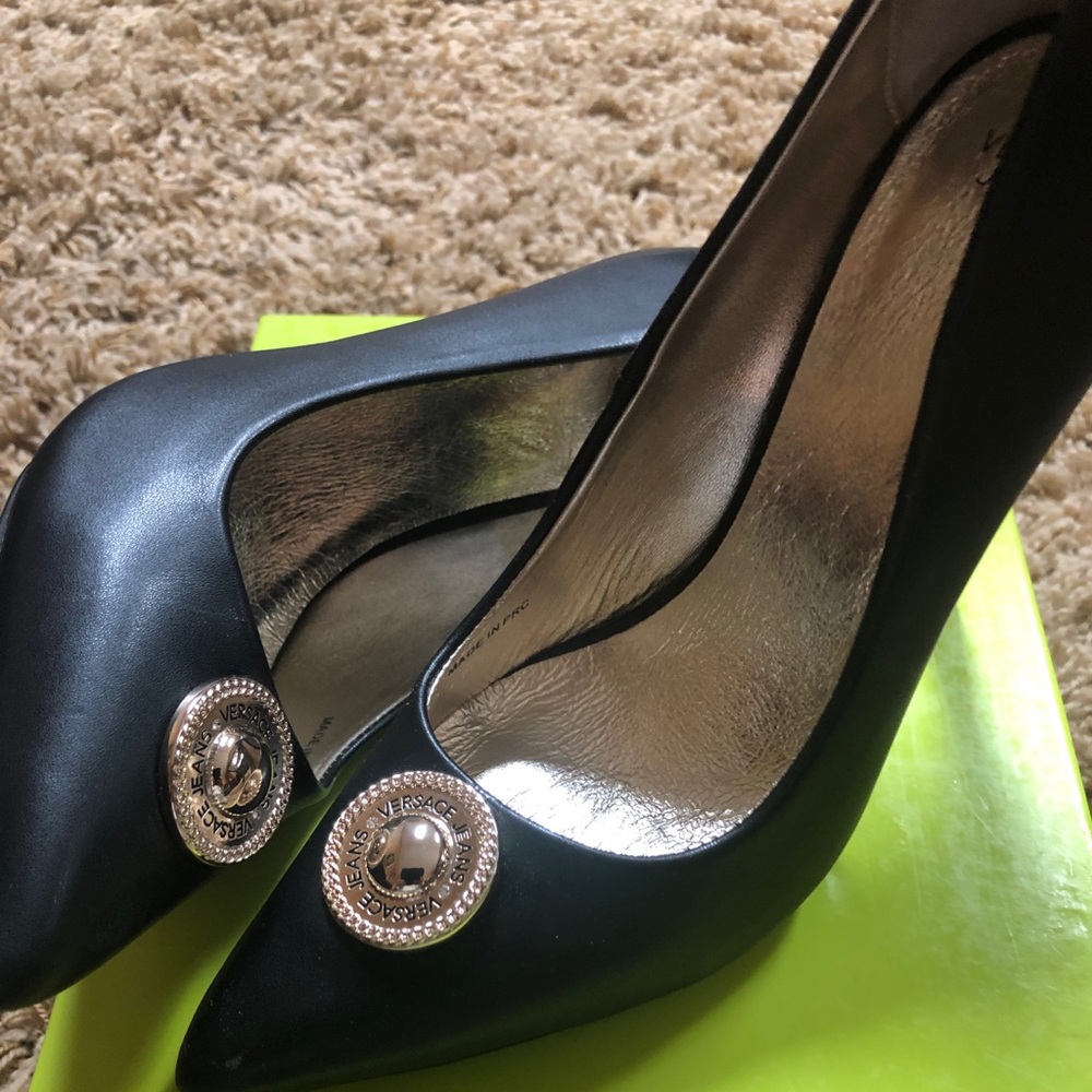 Versace black Pumps